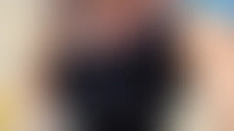 Bin gleich auf einem Kreuzfahrtschiff und habe dann ca. 30 Stunden kein internet. Also wundert euch nicht😘😘