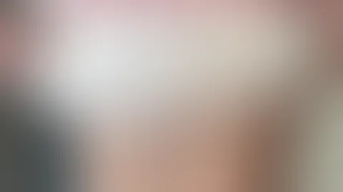 Shirt hoch für eine Überraschung🤭