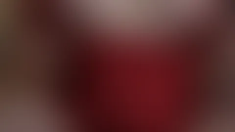 Ich ziehe mich langsam weiter aus 🔥