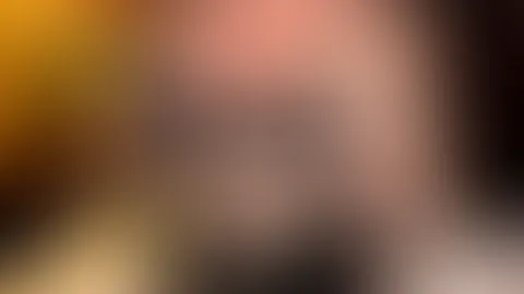 Heute Nacht wird es etwas intensiver⊠đ„ Ein Blick, der mehr verspricht⊠ein Outfit, das nicht alles verrĂ€t⊠Wie lange kannst du widerstehen, bevor deine Neugier gewinnt? đ Schreib mir⊠und vielleic