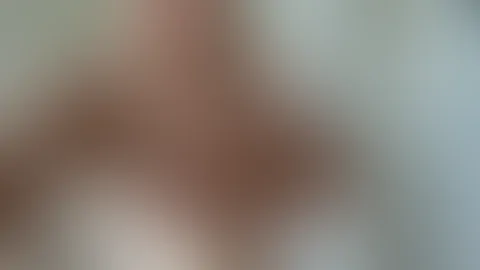 Kurzes titten kneten gefällig?