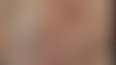 Hilf mir meine Prachtstücke einzuseifen. 🔥