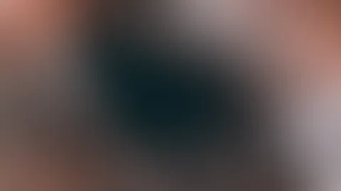Ich bin noch immer so geil vom Shooting, würd grad‘ gern nochmal so richtig durchgefingert und gef**kt werden! 🤤 Der ultra heiße Cop hier grad im Zug, hätt auch gern mit mir aufs Klo gedurft 😋🔥