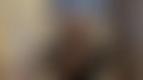 Lockenlicht und ihr Glasdildo besorgten es der großen dauergeilen P***y! Sie penetrierte sich ihr Loch hart bis zum Orgasmus! Die Hardcoremilf weiß, wie sie zusammen mit Dir ihr F**kloch bedient! 🥵 A