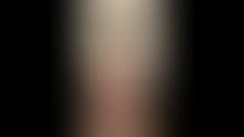 Deckstute hat geliefert! 🤠🍼 Hier ist der exklusive Teaser für meine Abonnenten. Ich zeige euch schon mal, wie gierig ich auf das S****a vom Hengst bin und wie ich es mir so richtig besorge! 👅💦 Gen