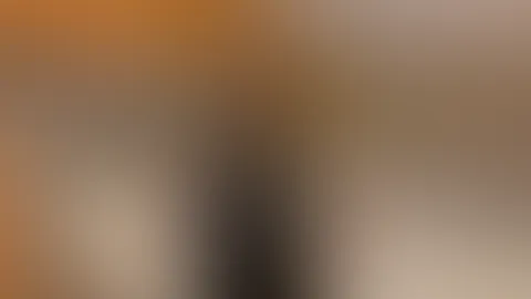 Transgirl zeigt ihre Füße