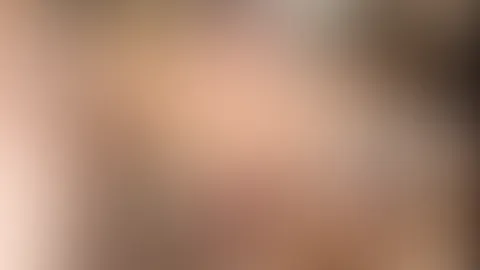 Er hat sich auf einen wilden Blowjob gefreut....