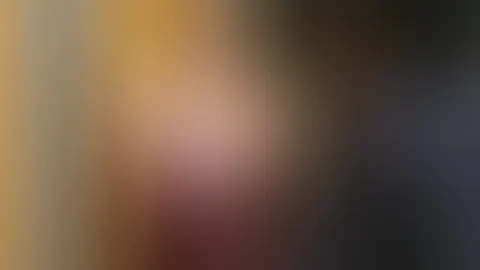Naughty Honey macht sich um 1 Uhr nachts noch bereit für nen outdoor, Auto F**k bei - 3 Grad weil sie so horny ist. Anstatt brav zu schlafen weil sie eigentlich um 6 wieder aufstehen muss😈 würdest du