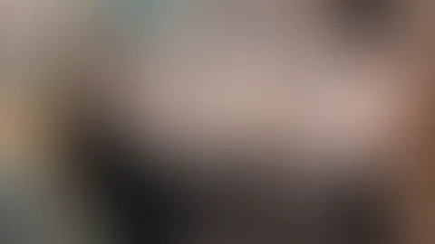 Zwischen meinen Titten ist noch Platz đ