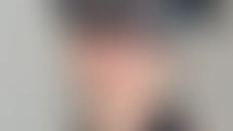 Ich werde dich anspucken, so wie das erbärmliche Spielzeug, das du bist. Schau mich dabei an 😈