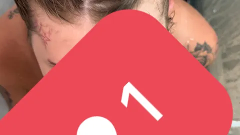 Hab Daddy noch schön zum Anspritzen in der Dusche bekommen đ„”