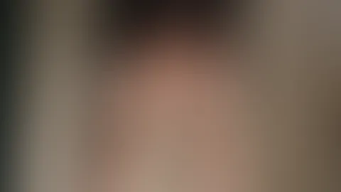 Wärst Du mein Nachbar, würdest Du das öfter sehen. Du würdest also hinter Deiner Gardine stehen und gierig herüber schauen. Immer in der Hoffnung mehr von mir zu sehen.