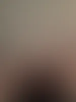 Morgen meine Süßen✌, heute dürft ihr mir mal unters Röckchen schauen😮 und meine frisch rasierte P***y begutachten🥵