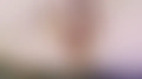 Heute wird es ein bisschen dirty ;P Nachdem ich mitten in der Nacht von meiner kleinen Reise zurück kam habe ich den nächsten Tag ungeduscht mit Netflixen und masturbieren verbracht. Ich habe sogar ei