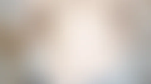 Willst du sie auch mal so schön durch kneten? đ