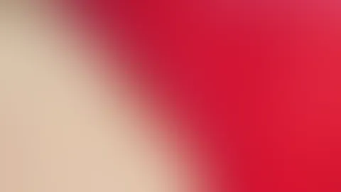 Willst du wissen ,was unter meinem rotem Hösschen ist ?😏😏🔥🔥🔥