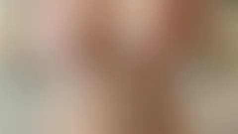 Werde gleich duschen gehen.  Kommst du mit?😏