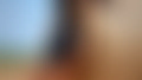 Verloren im Heu in einem viel zu kurzen Röckchen... 🌾😉 Kommt mich jemand suchen?.. 🤭😏🔥