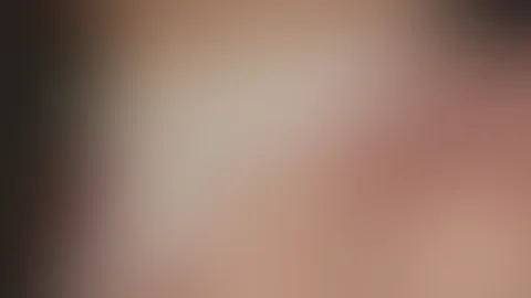 Unartige Schülerin befriedigt sich mit toys 🤭