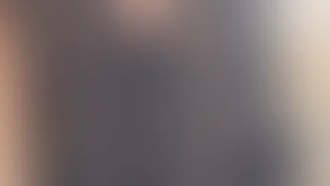 Mein bikini und ich probieren ob meine prallen brüste rein passen! Ich finde es sieht gut aus 😜 und du?