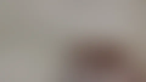 wollte dir unbedingt was zeigen, dass musst du hören wie feucht meine Fötzchen ist und was ich mir grad vorstelle.....