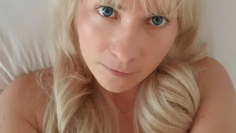 Nackt in meinem Bett đđ