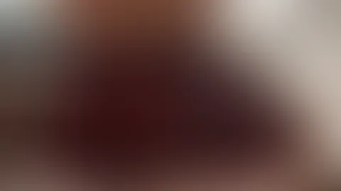 Schiebst du mir das Röckchen hoch und benutzt mich?🤤
