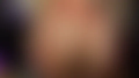 Ich w***se mich in meiner neuen Wäsche! Ich hab eine Überraschung... Ich habe neue Dessous, mit so Bein Strapse Dingern nur ohne Socken, keine Ahnung wie man die nennt.. hihi.. Auf jeden Fall fand ic
