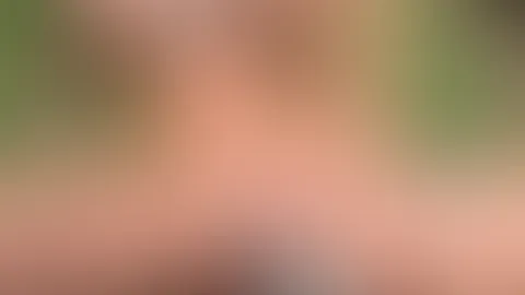 Was die Nachbarn wohl denken wenn ich es mir auf meinem RasenmĂ€her besorge đŠđ„”