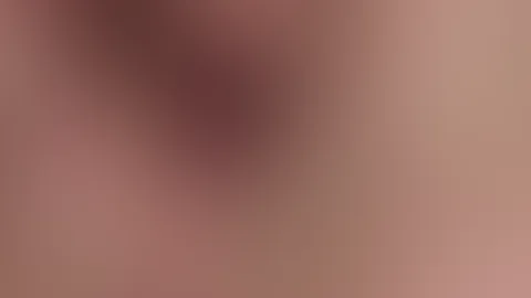Ich komme aus der Wanne und bin unglaublich spitz!! So spitz das ich mich noch im Badezimmer F****r…. Mmmhhh… hab ich Fingen gesagt? … das erste mal, wo ich mir vor geilheit fast meine ganze Hand in m