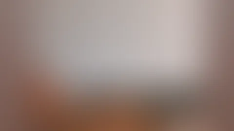 wie gerne würde ich jetzt das jemand hinter mir steht und mir meinen Ass versohlt ;)