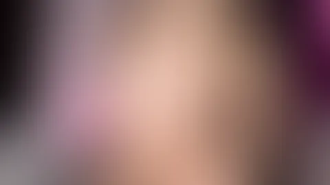 Heute bin ich alles andere als schüchtern… 😈 Ein kleiner Vorgeschmack – aber das Beste behalte ich noch für dich 😉 Willst du sehen, wie weit ich wirklich gehe? 💋