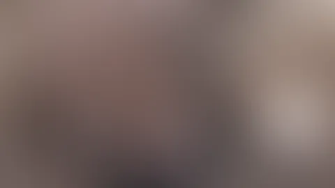 Die Teens sind aus dem Haus, die Bude gehört mir. Zeit, den Kopf freizubekommen und den Feed zu füttern. Zeig mir dein Support-Herz und lass uns in den Kommentaren quatschen! 🏡