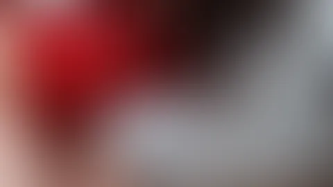 Was sagst du zu meiner neuen Dessous? Meine Titten quellen ein bisschen raus... 🤭🙈😈