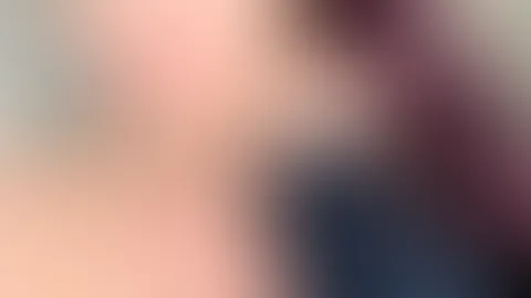 Privat. Näher. Intensiver. Kein Scrollen, kein Vorbeigehen – nur du und ich, ein bisschen tiefer als sonst. Also sag mir… wie neugierig bist du wirklich? 💫