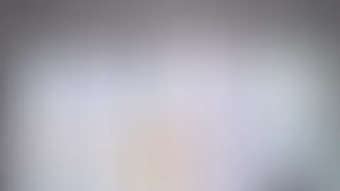 Guten Morgen… wie jeden Morgen ist es einfach zu klein, um überhaupt an das Glas zu kommen 😅